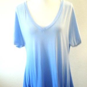Ella Moss M Oversize Ombre Blue Tee 2 Pockets and Handkerchief Hem Short Sleeve